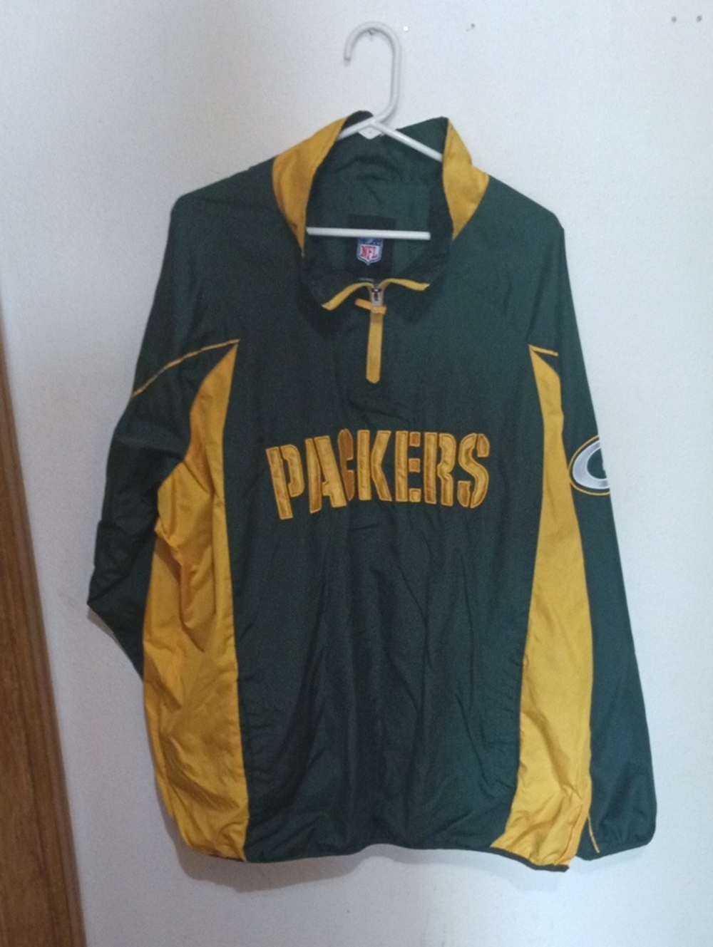 NFL Green & Gold Packers Pullover Windbreaker